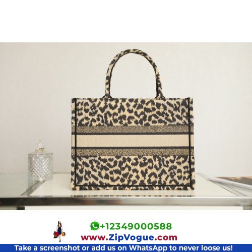 Dior Book Tote Medium 36cm - Image 4