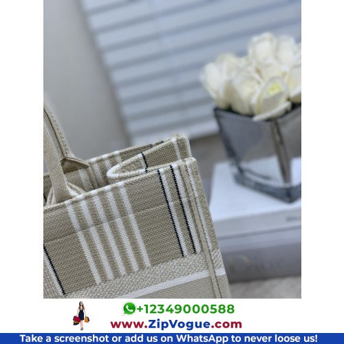 Dior Book Tote Medium 36cm - Image 5