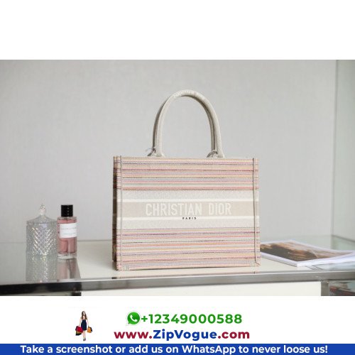 Dior Book Tote Medium 36cm - Image 9