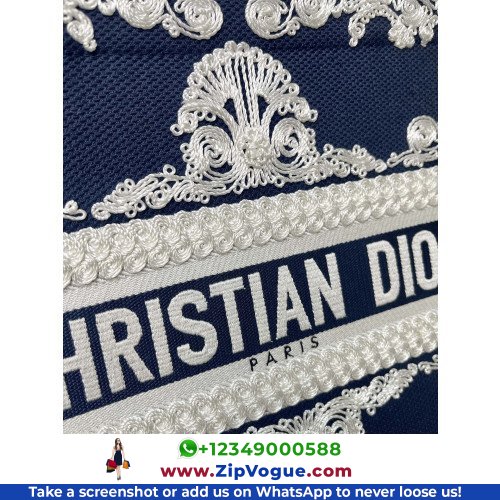 Dior Book Tote Medium 36cm - Image 4