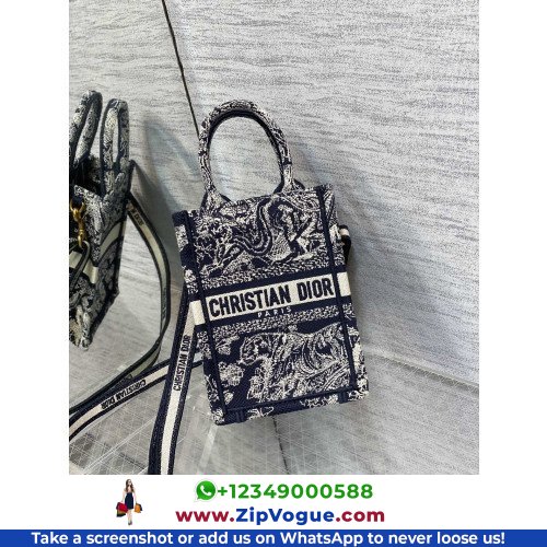 Dior Mini Phone Bag 13cm - Image 4