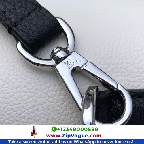 Louis Vuitton Favorite - Image 3