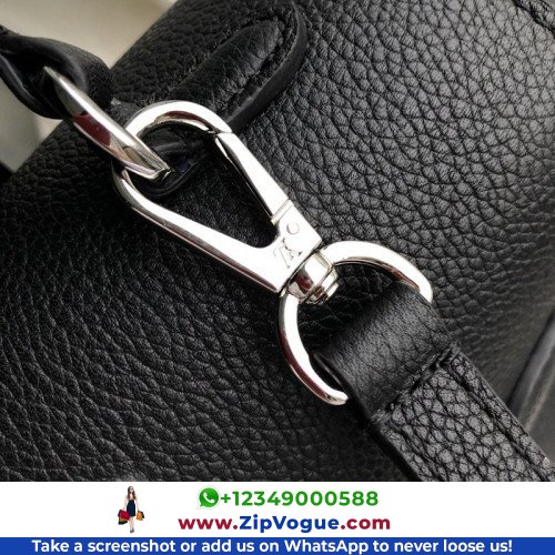 Louis Vuitton Favorite - Image 7