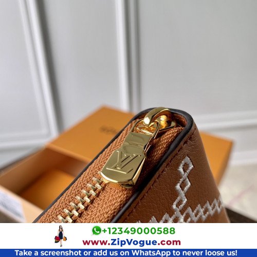 Louis Vuitton Wallet - Image 4