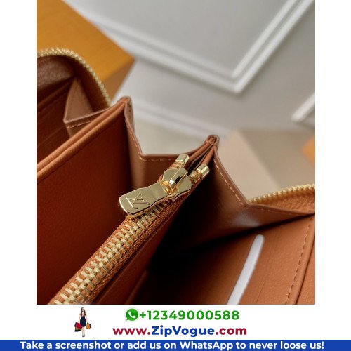 Louis Vuitton Wallet - Image 7