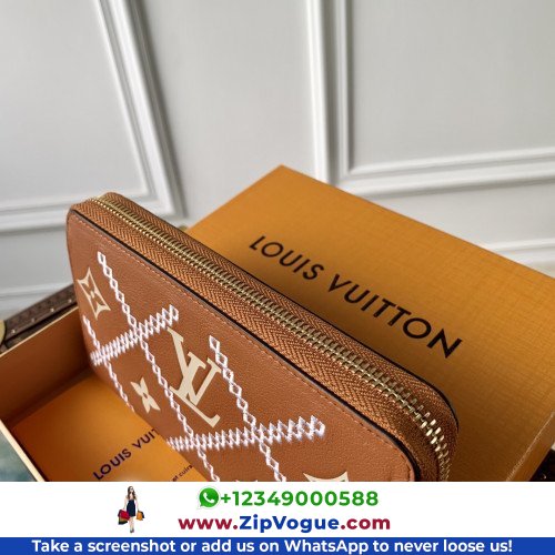 Louis Vuitton Wallet - Image 8