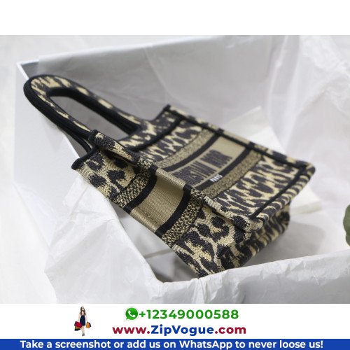 Dior Book Tote Mini 22.5cm - Image 9