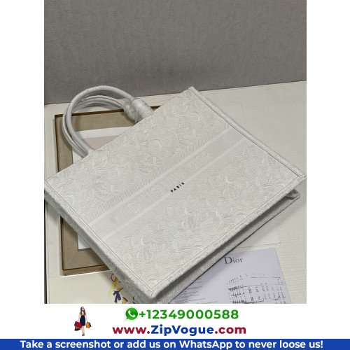 Dior Book Tote Large 42cm - Image 6