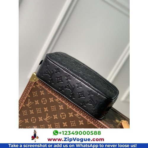 Louis Vuitton Wallet - Image 4