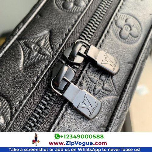 Louis Vuitton Wallet - Image 5