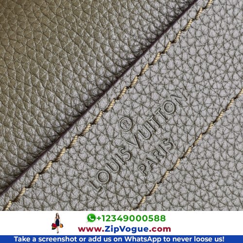 Louis Vuitton Favorite - Image 2