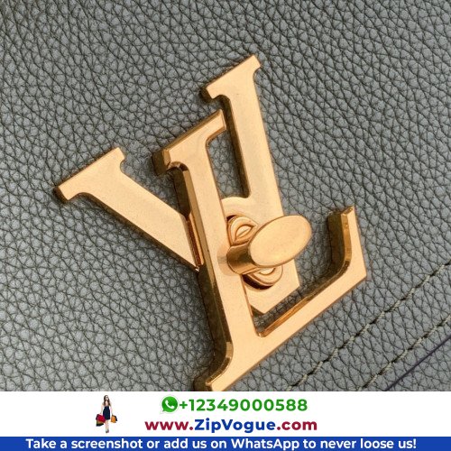 Louis Vuitton Favorite - Image 6