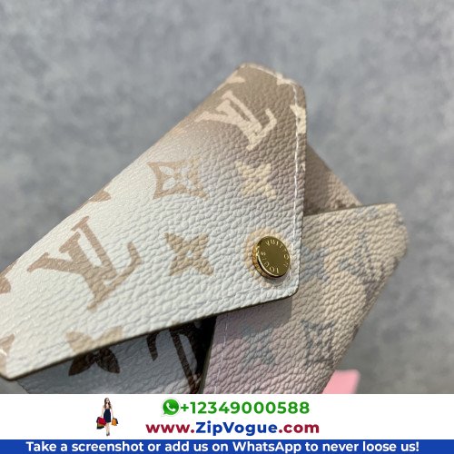 Louis Vuitton Wallet - Image 6