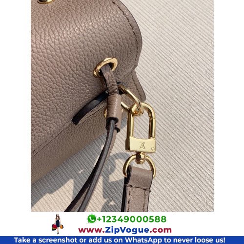 Louis Vuitton Favorite - Image 2