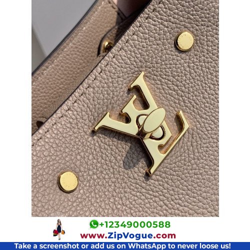 Louis Vuitton Favorite - Image 4