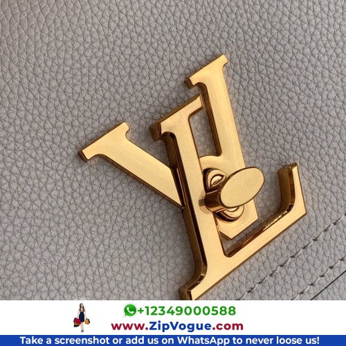 Louis Vuitton Favorite - Image 2