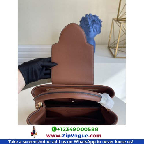 Louis Vuitton Capucines - Image 8