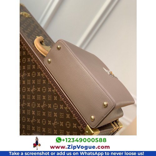 Louis Vuitton Capucines - Image 5