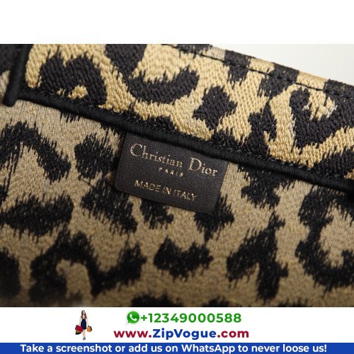 Dior Book Tote Large 42cm - Image 4