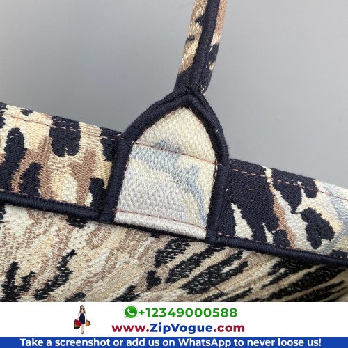 Dior Book Tote Large 42cm - Image 2