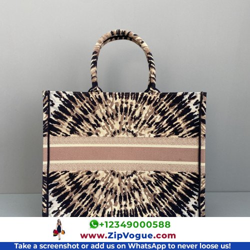 Dior Book Tote Large 42cm - Image 5