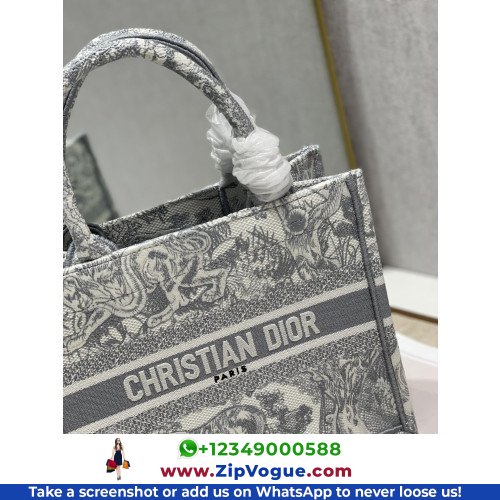 Dior Book Tote Small 26.5cm - Image 4