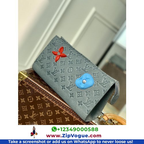 Louis Vuitton Wallet - Image 5