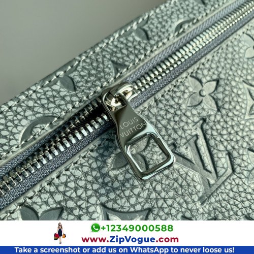 Louis Vuitton Wallet - Image 6