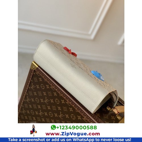 Louis Vuitton Wallet - Image 3