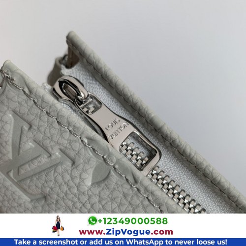 Louis Vuitton Wallet - Image 6