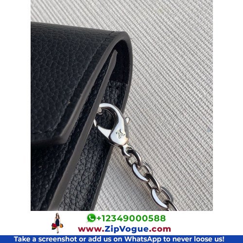 Louis Vuitton Favorite - Image 7