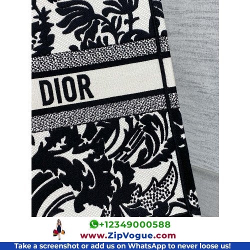 Dior Book Tote Large 42cm - Image 4